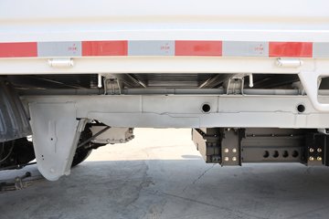 �ɵ�EQ2 ������ 3.01�׵��Ŵ��綯����΢�� ����38.4kWhͼƬ