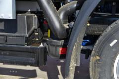 蓝擎轻卡 龙N 2.3L柴油 151马力 株齿6档 4.18米单排栏板轻卡 蓝擎轻卡 龙N 2.3L柴油 151马力 株齿6档 4.18米单排栏板轻卡