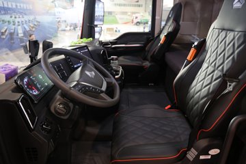 �����ǵ¿�SITRAK G7S 13L���� 540���� 4X2 AMT�Զ���ǣ����ͼƬ