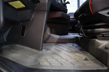 �����ǵ¿�SITRAK G7S 13L���� 540���� 4X2 AMT�Զ���ǣ����ͼƬ