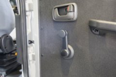 成功汽车 角马 舒适型 1.6L汽油 122马力 2.705米双排栏板微卡