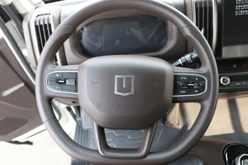 Զ�� ����H9E �ǻ۰� 4.5T 4.15�׵��Ŵ��綯��ʽ�Ῠ131.99kWhͼƬ