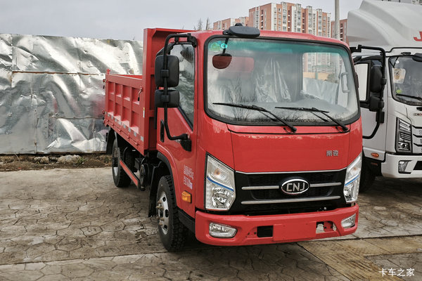 南骏汽车 瑞吉J20 2.5L柴油 160马力 4X2 万里扬8档 2.8米排半自卸车