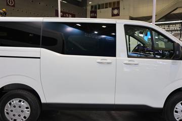 Ͼά  2025 3.5T 4.9987綯51.5kWhͼƬ