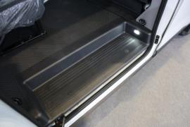 聚星&nbsp;电动封闭厢货驾驶室图片