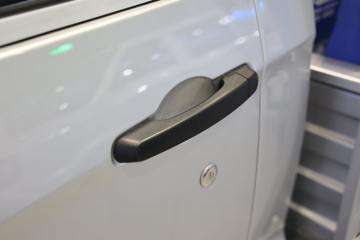 �ɹ����� ����T3E ������ Һɲ 3.825�׵��Ŵ��綯����΢�� ����50.5kWhͼƬ