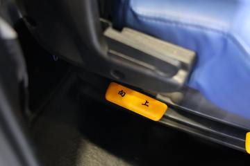 �ɹ����� ����T3E ������ Һɲ 3.825�׵��Ŵ��綯����΢�� ����50.5kWhͼƬ