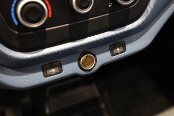 �ɹ����� ����T3E ������ Һɲ 3.825�׵��Ŵ��綯����΢�� ����50.5kWhͼƬ