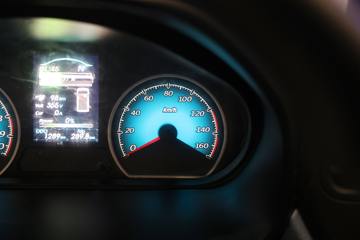 �ɹ����� ����T3E ������ Һɲ 3.825�׵��Ŵ��綯����΢�� ����50.5kWhͼƬ