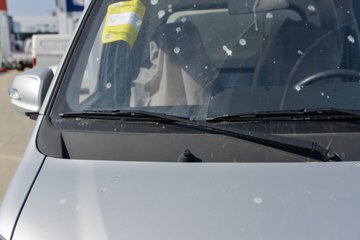 ������Խ��X1 1.2L���� 91���� 4X2 5�� 2.56�׵�����չʽ΢��ͼƬ