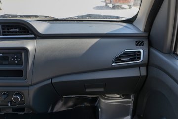 ������Խ��X1 1.2L���� 91���� 4X2 5�� 2.56�׵�����չʽ΢��ͼƬ