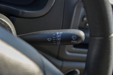 ������Խ��X1 1.2L���� 91���� 4X2 5�� 2.56�׵�����չʽ΢��ͼƬ