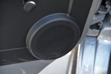 ������Խ��X1 1.2L���� 91���� 4X2 5�� 2.56�׵�����չʽ΢��ͼƬ