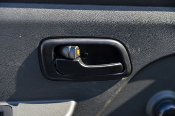 ������Խ��X1 1.2L���� 91���� 4X2 5�� 2.56�׵�����չʽ΢��ͼƬ