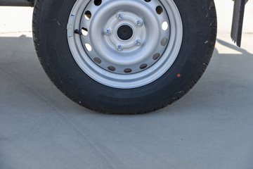 ������Խ��X1 1.2L���� 91���� 4X2 5�� 2.56�׵�����չʽ΢��ͼƬ