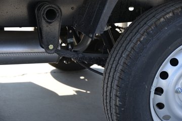 ������Խ��X1 1.2L���� 91���� 4X2 5�� 2.56�׵�����չʽ΢��ͼƬ