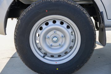 ������Խ��X1 1.2L���� 91���� 4X2 5�� 2.56�׵�����չʽ΢��ͼƬ