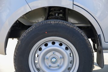 ������Խ��X1 1.2L���� 91���� 4X2 5�� 2.56�׵�����չʽ΢��ͼƬ