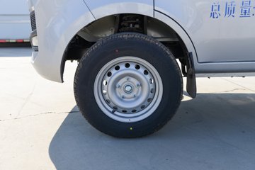 ������Խ��X1 1.2L���� 91���� 4X2 5�� 2.56�׵�����չʽ΢��ͼƬ