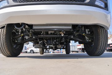 ������Խ��X1 1.2L���� 91���� 4X2 5�� 2.56�׵�����չʽ΢��ͼƬ