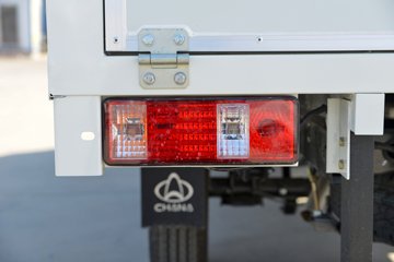 ������Խ��X1 1.2L���� 91���� 4X2 5�� 2.56�׵�����չʽ΢��ͼƬ