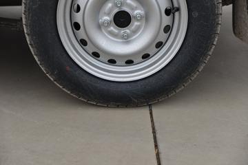 Խ ԽV3 2023 ׼ 107 1.5L 5΢ͼƬ