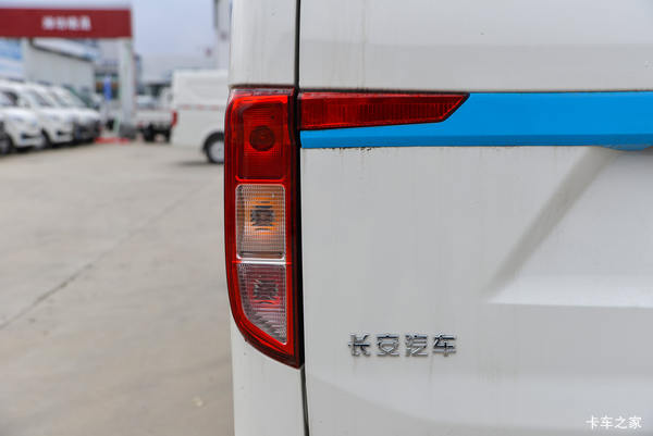 优惠0.1万 太原市跨越星V5EV电动封闭厢货火热促销中