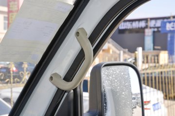 ������Խ��D3 ������ 1.6L���� 122���� ����5�� 3.8�׵�����ʽ΢��ͼƬ