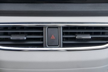 ������Խ��D3 ������ 1.6L���� 122���� ����5�� 3.8�׵�����ʽ΢��ͼƬ