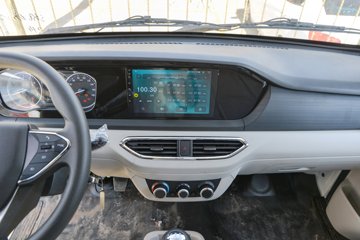 ������Խ��D3 ������ 1.6L���� 122���� ����5�� 3.8�׵�����ʽ΢��ͼƬ