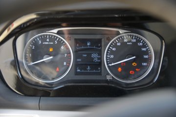 ������Խ��D3 ������ 1.6L���� 122���� ����5�� 3.8�׵�����ʽ΢��ͼƬ