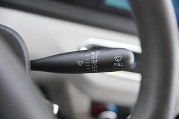 ������Խ��D3 ������ 1.6L���� 122���� ����5�� 3.8�׵�����ʽ΢��ͼƬ