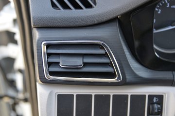 ������Խ��D3 ������ 1.6L���� 122���� ����5�� 3.8�׵�����ʽ΢��ͼƬ