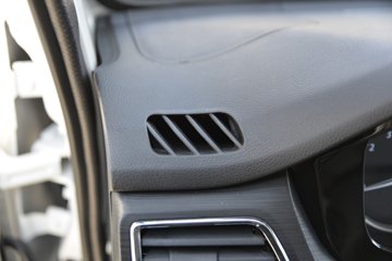 ������Խ��D3 ������ 1.6L���� 122���� ����5�� 3.8�׵�����ʽ΢��ͼƬ