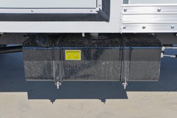 ������Խ��D3 ������ 1.6L���� 122���� ����5�� 3.8�׵�����ʽ΢��ͼƬ