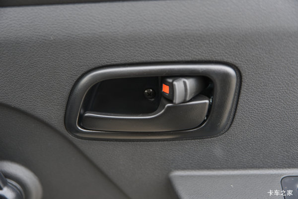 长安跨越王X1 标准型 1.6L 122马力 汽油 3.05米单