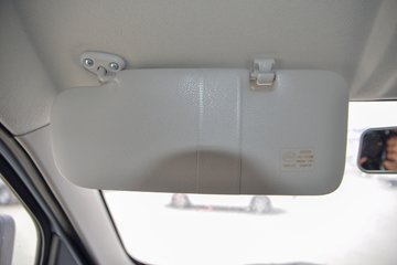 ������Խ��X1 1.6L���� 122���� 5�� 3.035�׵�����ʽ΢��(��˫̥)ͼƬ