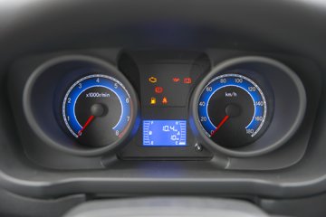 ������Խ��X1 1.6L���� 122���� 5�� 3.035�׵�����ʽ΢��(��˫̥)ͼƬ