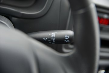 ������Խ��X1 1.6L���� 122���� 5�� 3.035�׵�����ʽ΢��(��˫̥)ͼƬ