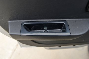 ������Խ��X1 1.6L���� 122���� 5�� 3.035�׵�����ʽ΢��(��˫̥)ͼƬ