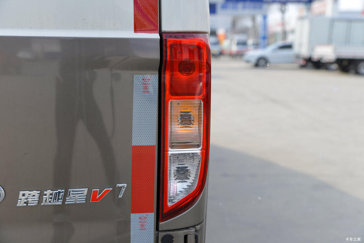 Խ ԽV7  2022 122 1.6L 5 ջ()(Կ)