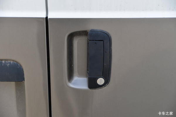 购跨越星V7VAN/轻客 享高达0.38万优惠