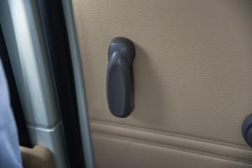 ������Խ ��Խ��V7 ������ 2022�� 122���� 1.6L���� 5�� ��ջ���(����)(�Կ���)ͼƬ