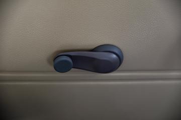 ������Խ ��Խ��V7 ������ 2022�� 122���� 1.6L���� 5�� ��ջ���(����)(�Կ���)ͼƬ