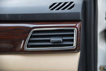 ������Խ ��Խ��V7 ������ 2022�� 122���� 1.6L���� 5�� ��ջ���(����)(�Կ���)ͼƬ