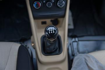 ������Խ ��Խ��V7 ������ 2022�� 122���� 1.6L���� 5�� ��ջ���(����)(�Կ���)ͼƬ