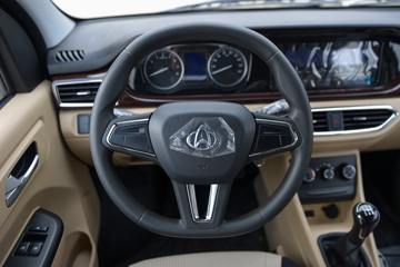 ������Խ ��Խ��V7 ������ 2022�� 122���� 1.6L���� 5�� ��ջ���(����)(�Կ���)ͼƬ