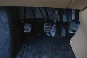 ������Խ ��Խ��V7 ������ 2022�� 122���� 1.6L���� 5�� ��ջ���(����)(�Կ���)ͼƬ