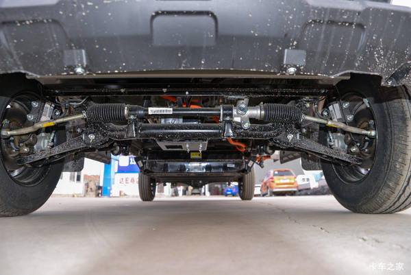购新豹T3 PLUS EV电动载货车 享高达1.3万优惠