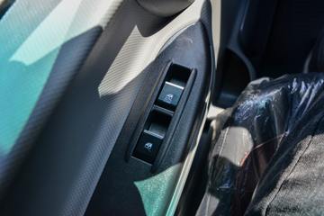 ���� ˧��S3 ȫ�ܰ� 2.2L���� 129���� ����5�� 3.52���Ű�����΢��ͼƬ